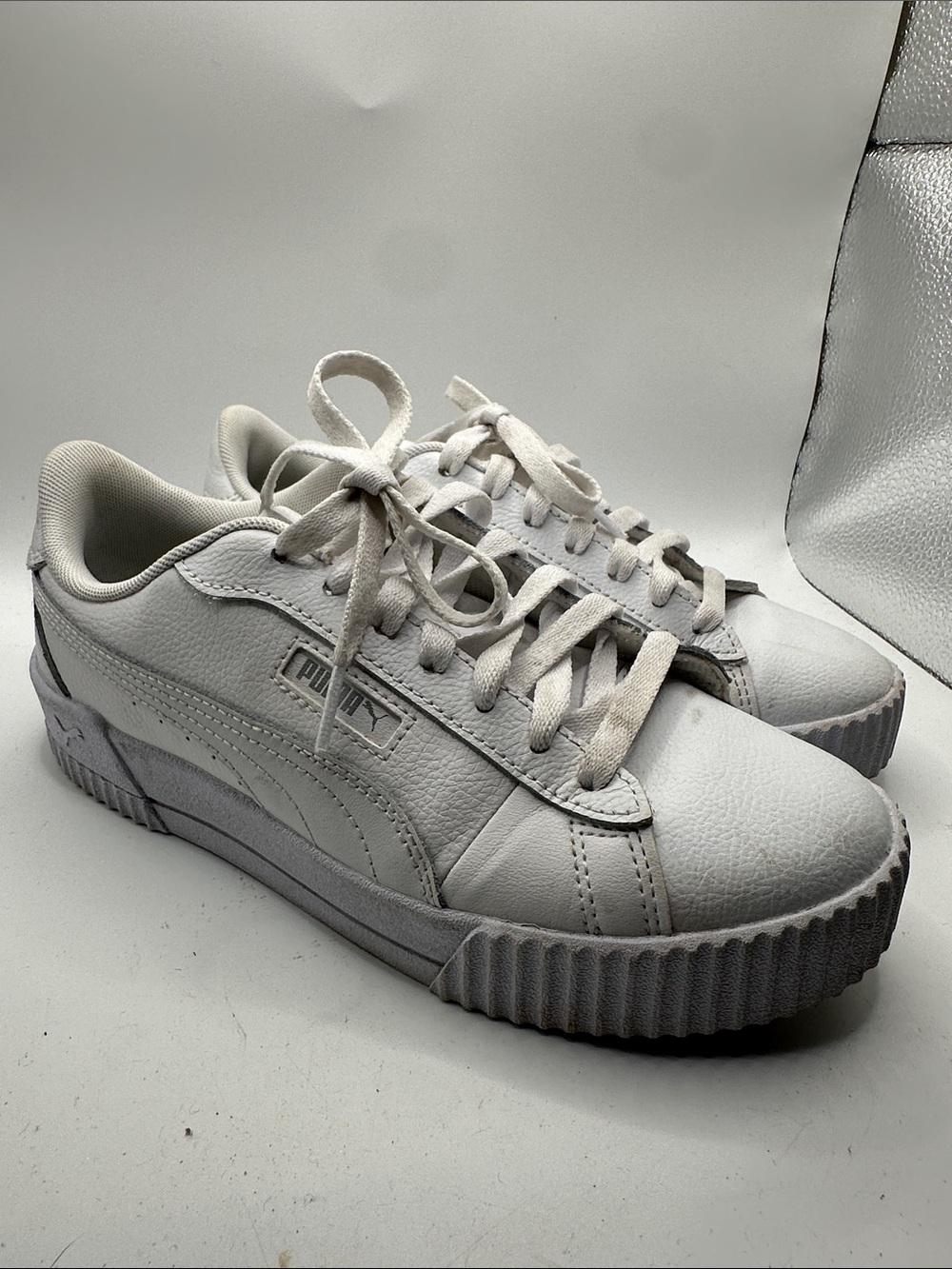 Puma White Low-Profile Platform Sneakers size 7.5